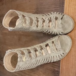 Report Sandals Mullet